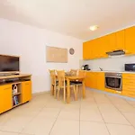 In 14043 شقة تْسْغيكفانِتْسا