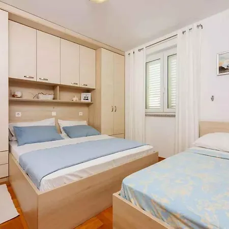 Apartamento In 14043 Crikvenica