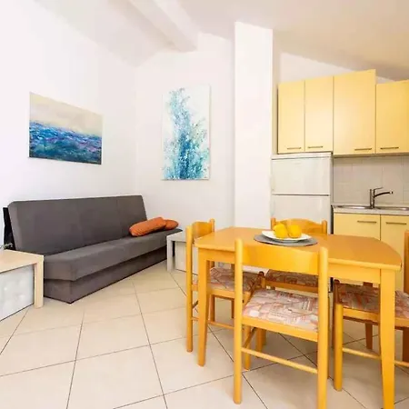 In 14043 Apartamento