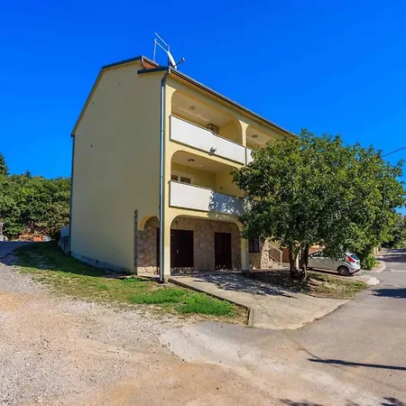 In 14043 アパート