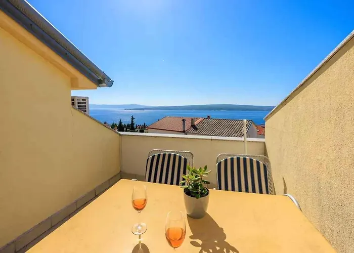 In 14043 Apartament *